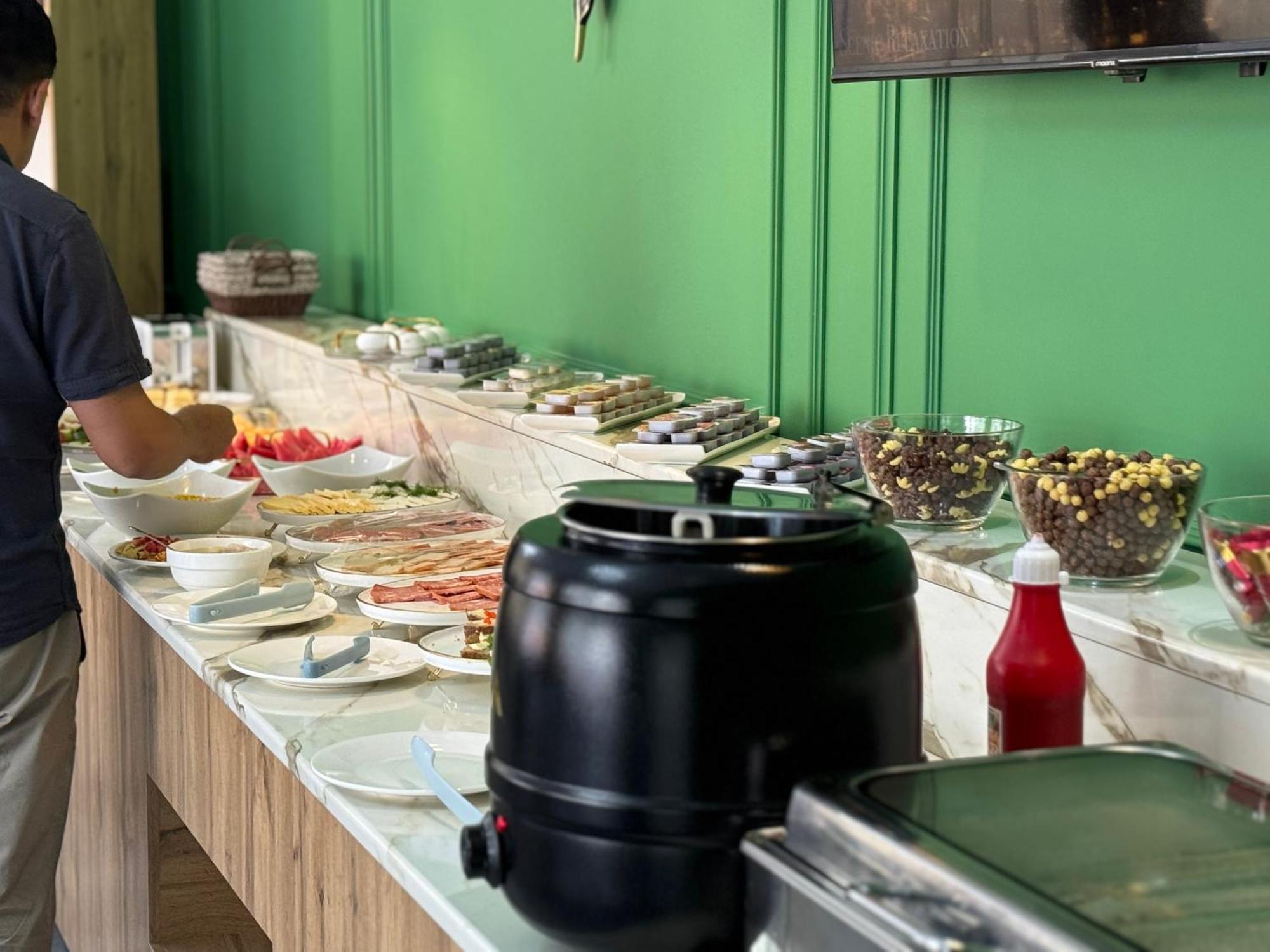 Royal Sebzor Hotel Tashkent Ngoại thất bức ảnh