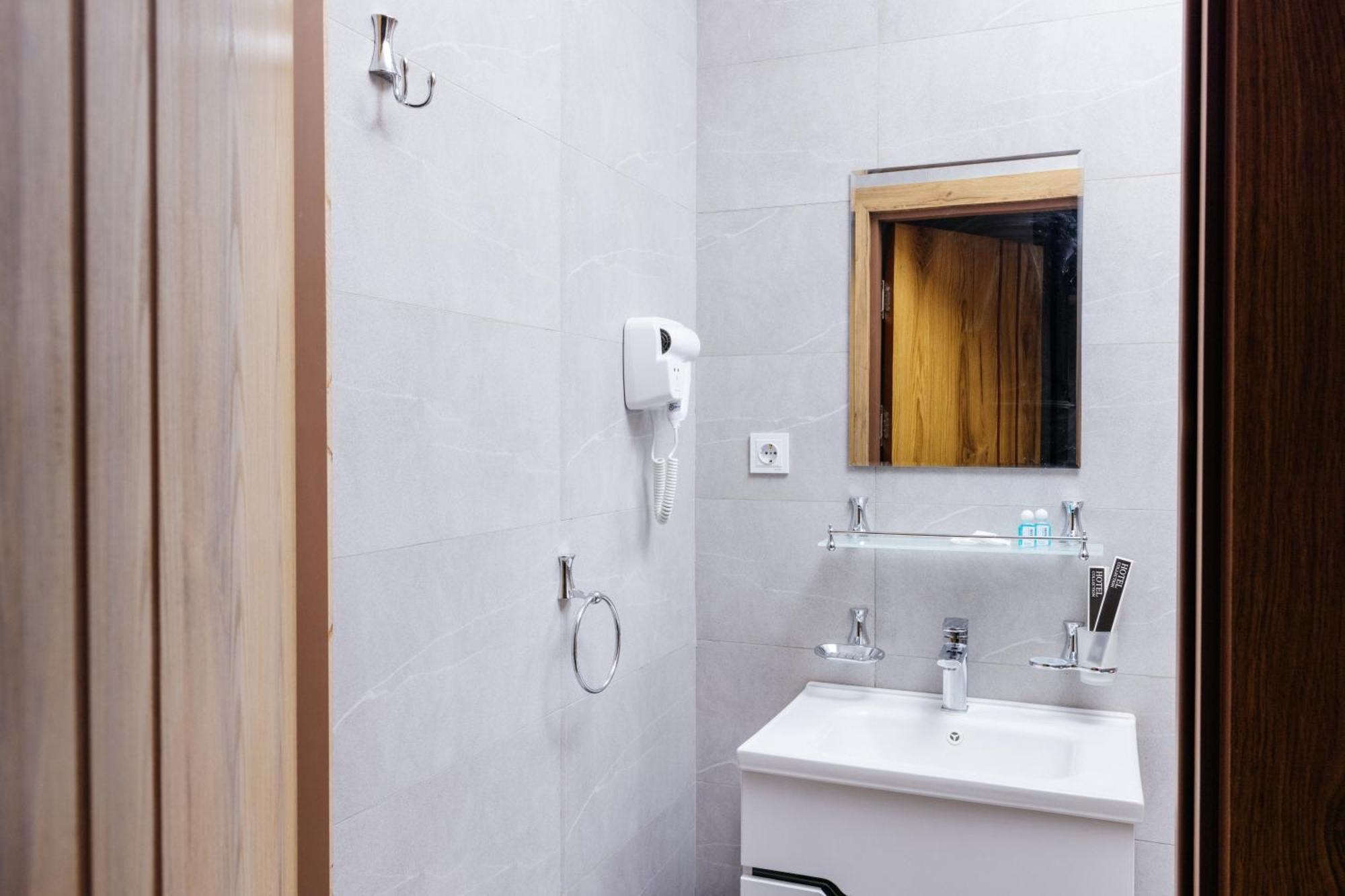 Royal Sebzor Hotel Tashkent Ngoại thất bức ảnh